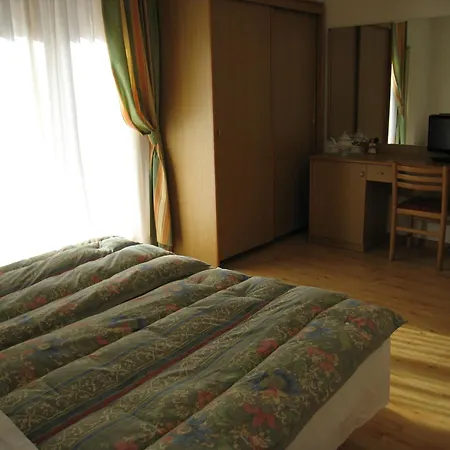 Garni Mozart Nesthouse 4* Канацеї