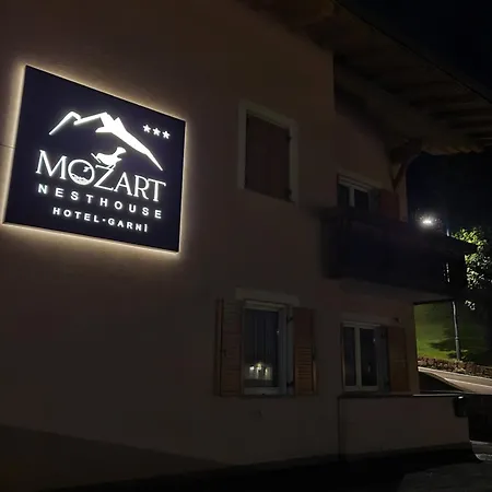 Garni Mozart Nesthouse 3*