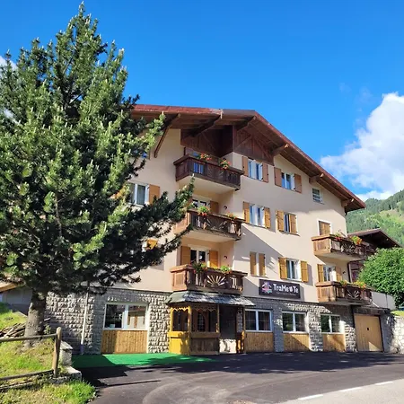 Garni Mozart Nesthouse Pensión Canazei
