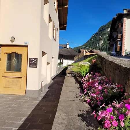 Garni Mozart Nesthouse Canazei
